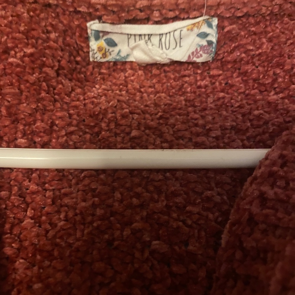 Cardigan - Picture 2 of 4